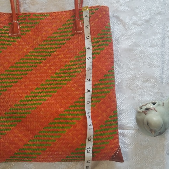 Woven Straw Tote Bag - Picture 6 of 8